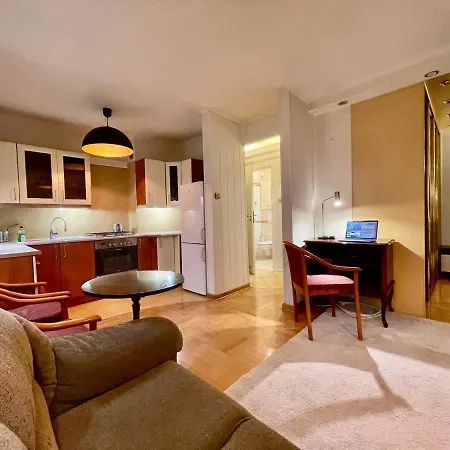 Apartment Smyr *
