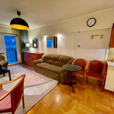 Apartment Smyr Warschau