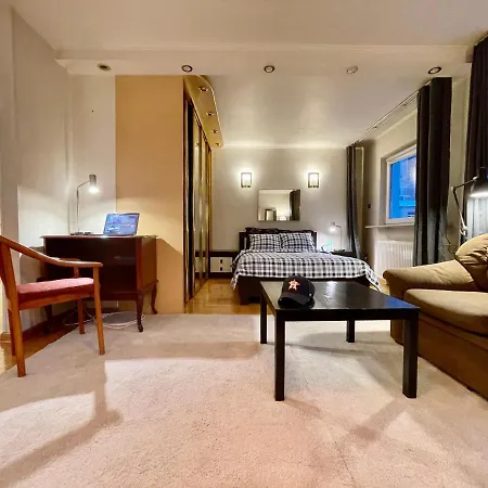 Smyr ワルシャワ